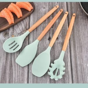 مجموعة  أدوات مطبخ سيليكونية بمقابض خشبية غير لاصقة 12 قطعة